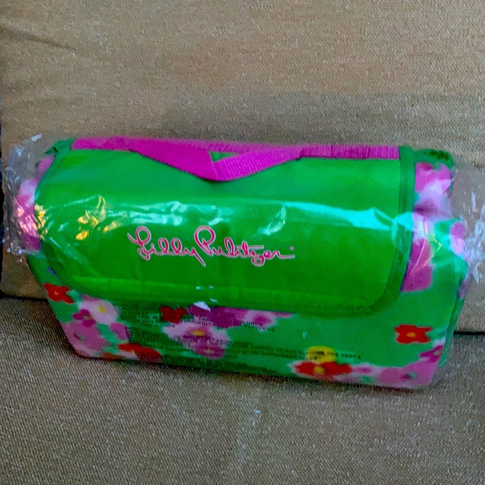 Authentic Lilly Pulitzer Stadium Blanket Brand New